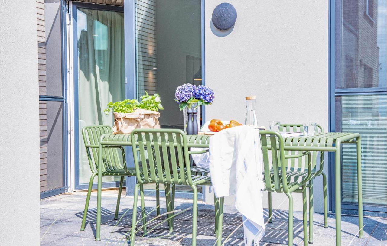 Amazing Home In Lembruch-Duemmer See With Kitchen Экстерьер фото