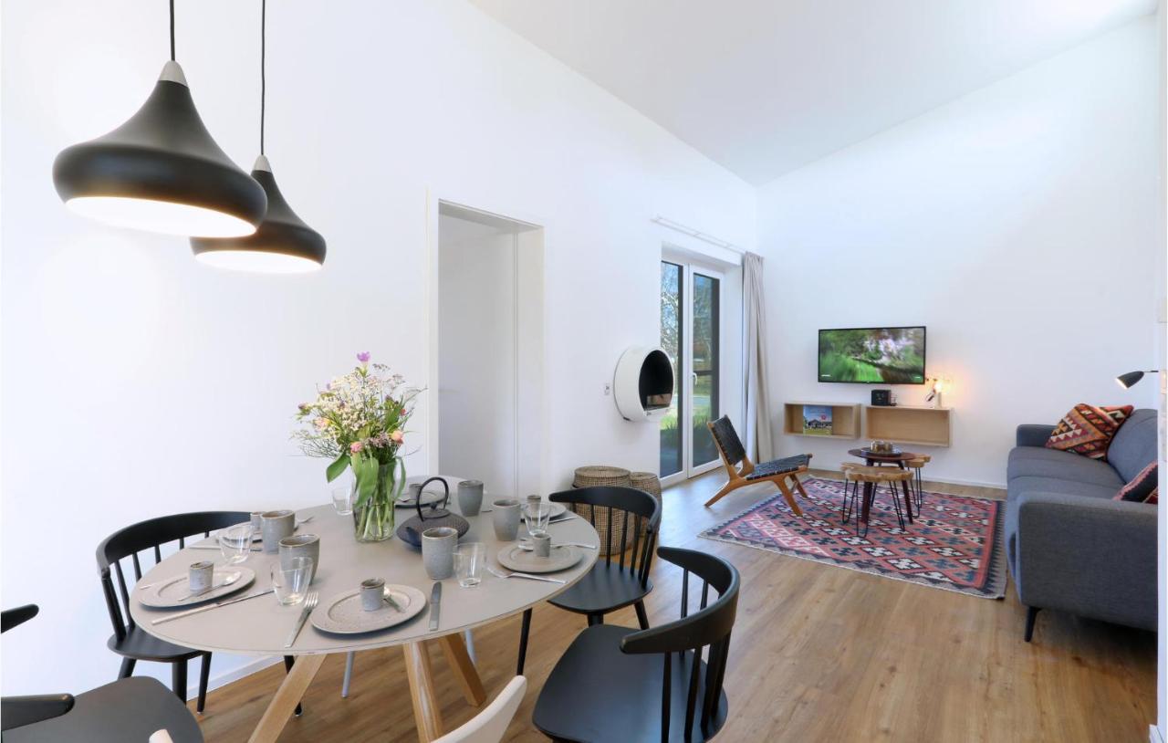 Amazing Home In Lembruch-Duemmer See With Kitchen Экстерьер фото